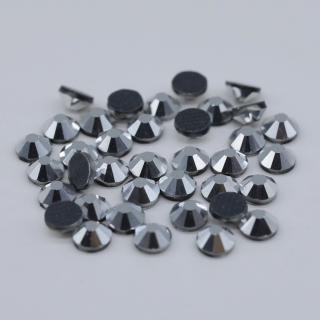 SS16 137 DMC diamond silver
